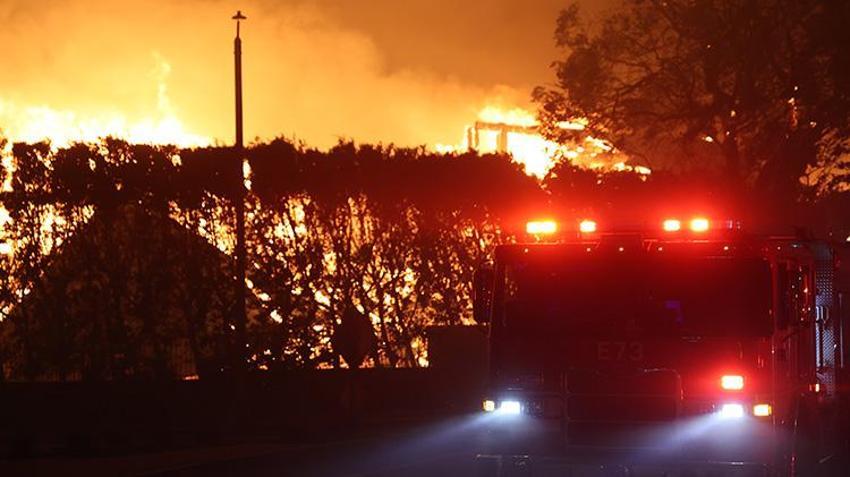 Amerika yanıyor, Los Angeles merkezli yangınlar devam ediyor, ölü sayısında artış var! Donald Trump, Biden'ı suçladı: Teşekkürler Joe