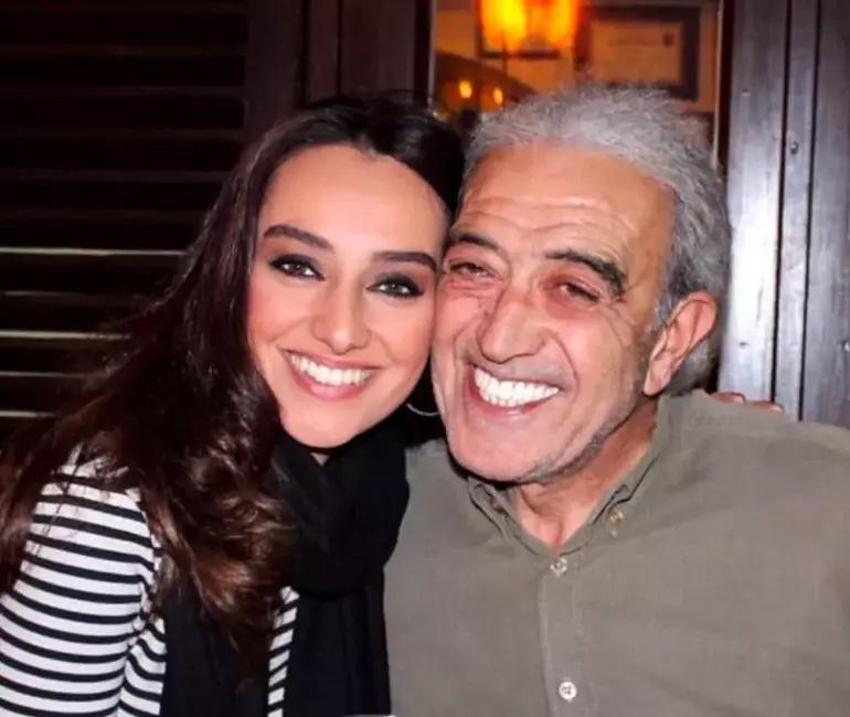 Edip Akbayram'ın kızı Türkü Akbayram yaptığı son paylaşımla babasına seslendi