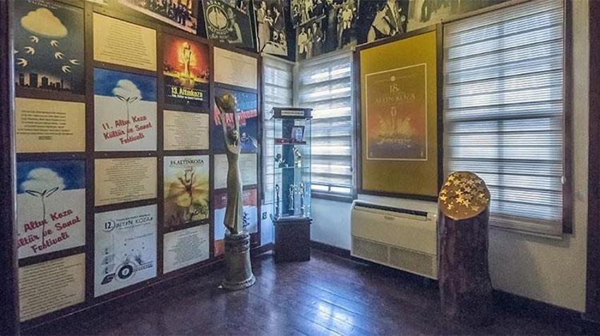 Ferdi Tayfur'un unutulmaz şarkıları Sinema Müzesi'nde yankılanıyor