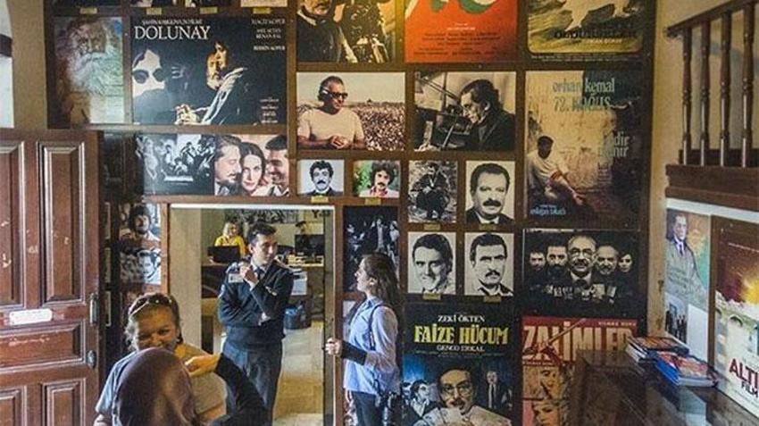 Ferdi Tayfur'un unutulmaz şarkıları Sinema Müzesi'nde yankılanıyor
