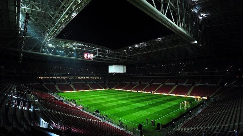 Galatasaray TV eski çalışanı Ebru Gürsoy itiraf etti: Karaborsa UEFA odasında