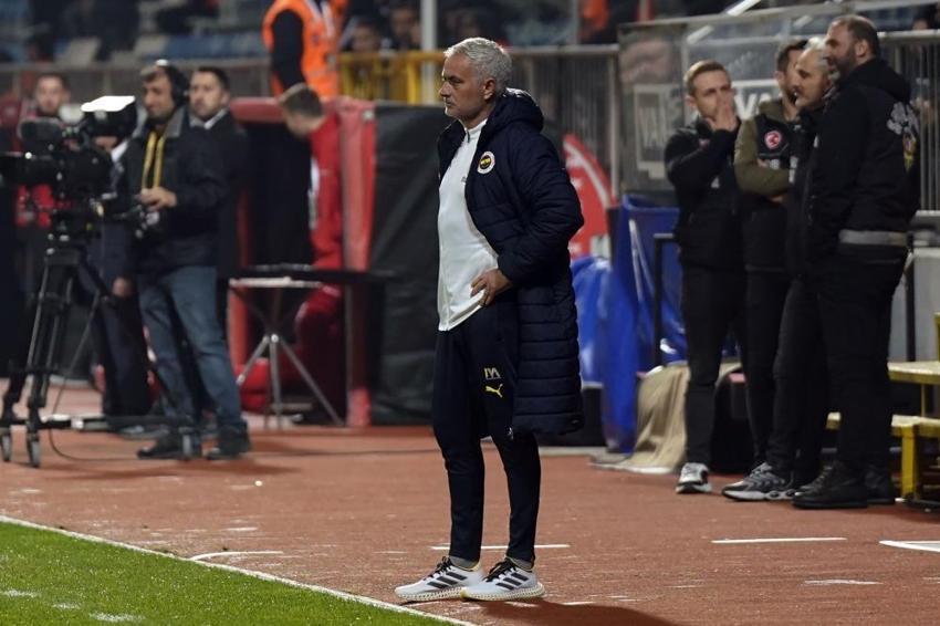 Cengiz Ünder, Saint-Maximin, Szymanski derken Mourinho hepsini kapıya koydu: Takımda istemiyorum