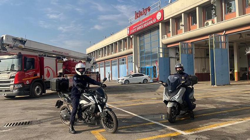 Ankaralı itfaiyeci çift omuz omuza çalışıyor