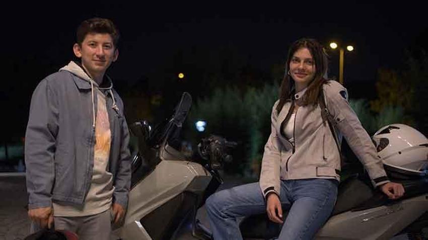 Ankaralı itfaiyeci çift omuz omuza çalışıyor