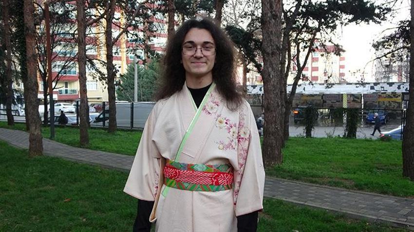 Trabzonlu genç Japonya'da şehit düşen atalarının izini buldu