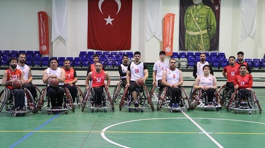 Çukurca gazisi hayata basketbol ile bağlandı! 3 yaşındaki oğlu ve eşi en büyük destekçisi oldu