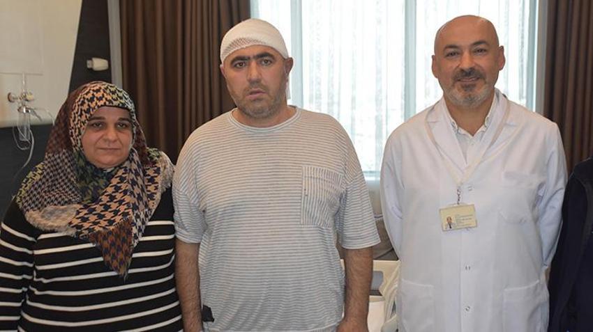 Kocaeli'nde 'delirten ağrılar' 8 yıl boyunca hayatını kabusa çevirdi! Ameliyatla kurtulan adam taburcu olunca ilk önce çağ kebabı yiyeceğini söyledi