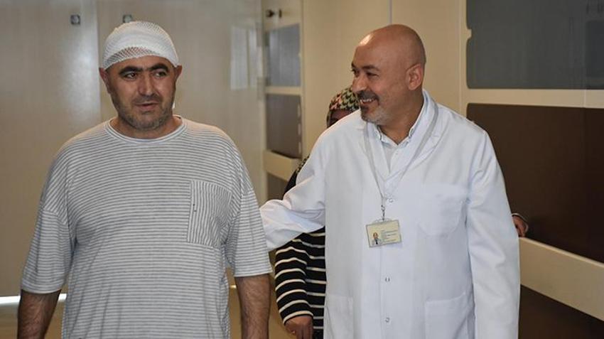 Kocaeli'nde 'delirten ağrılar' 8 yıl boyunca hayatını kabusa çevirdi! Ameliyatla kurtulan adam taburcu olunca ilk önce çağ kebabı yiyeceğini söyledi