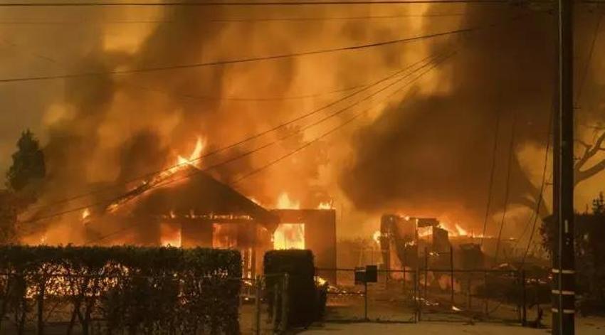 ABD cehennemi yaşarken dünyaca ünlü oyuncu kafaları karıştırdı!