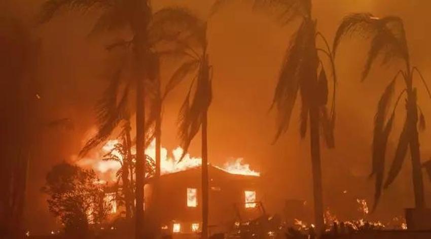 ABD cehennemi yaşarken dünyaca ünlü oyuncu kafaları karıştırdı!