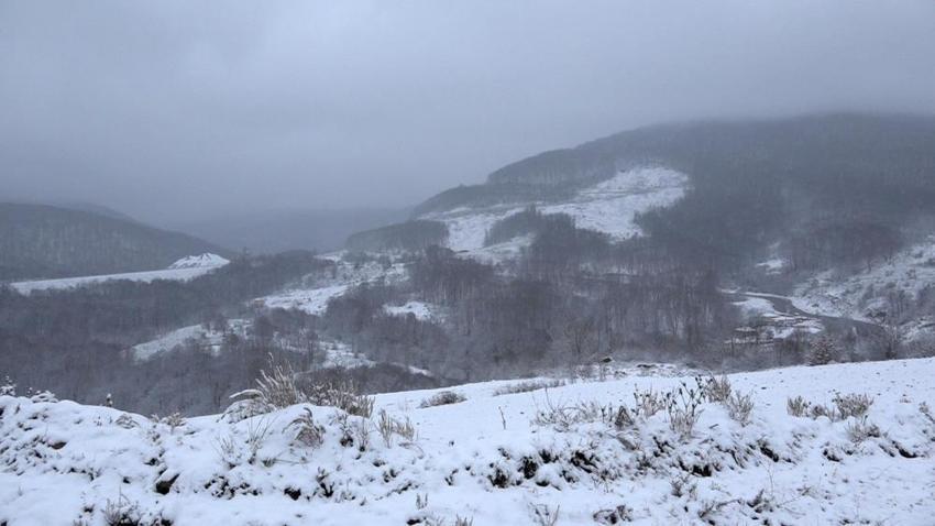 Kış kapıda! Meteoroloji'den uyarılar peş peşe geldi! Kar İstanbul'a dayandı