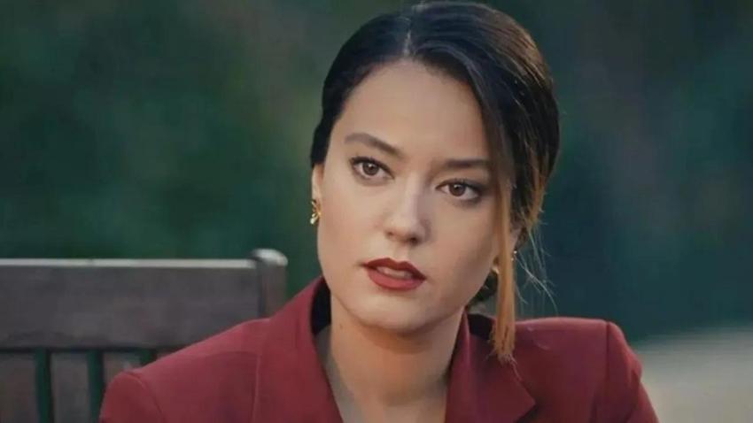 Pelin Akıl saçlarını kısacık kestirdi: Nasıl kıydın?
