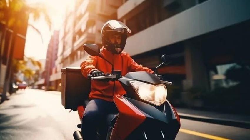 Moto kuryelerin kazançları dudak uçuklatıyor! Müdürü, şefi geçiyor
