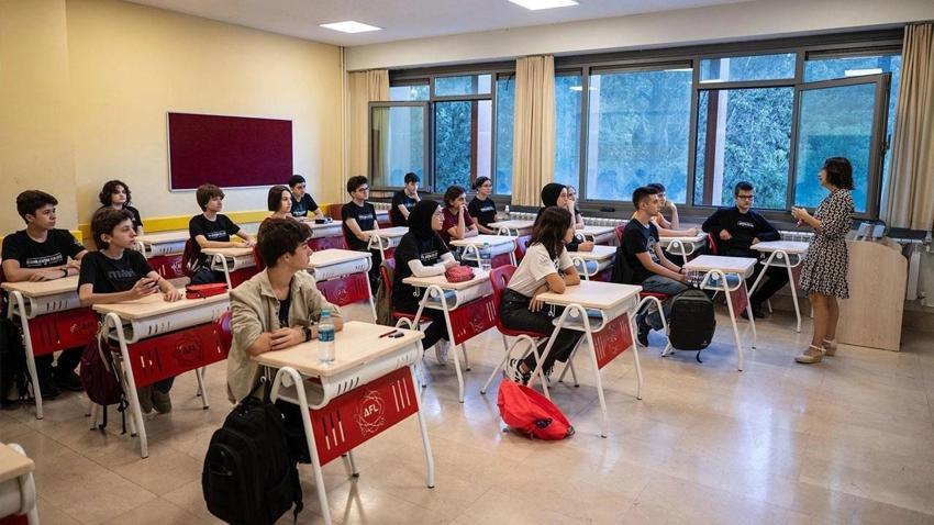 Özel okul ücretleri uçtu! Veliler isyan ediyor