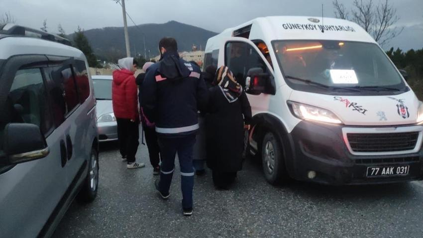 Yalova'da faciadan dönüldü: Öğrenci servisi birden alev aldı
