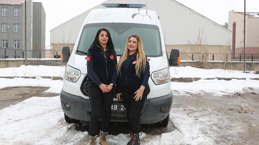 Hakkari'nin kadın ambulans şoförleri güven veriyor! Yüksekova'da hastalar onlara emanet
