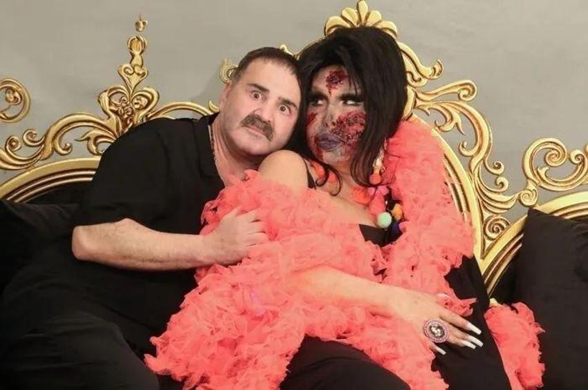 Bülent Ersoy’dan zombi makyajıyla şov! Galaya böyle geldi