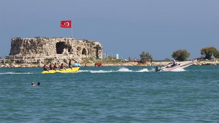 Hava resmen buz kesti! Termometreler eksi 34 dereceyi aştı, 247 santimetre kar yağdı