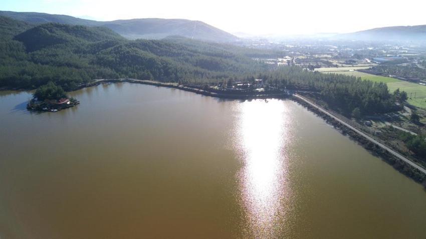 Muğla'da su seviyesinin düşmesiyle alarm veren Ula Göleti, yeniden canlandı