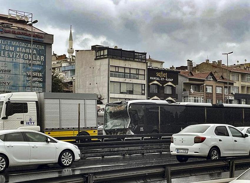 Metrobüs kazasında 1 kişi ölmüş 51 kişi de yaralanmıştı! Metrobüs şoförü dehşet anlarını anlattı mahkeme davada ara kararı açıkladı
