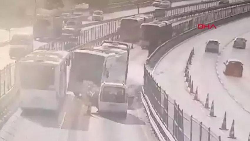 Metrobüs kazasında 1 kişi ölmüş 51 kişi de yaralanmıştı! Metrobüs şoförü dehşet anlarını anlattı mahkeme davada ara kararı açıkladı