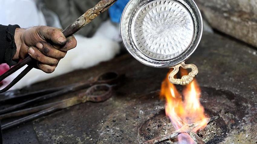 Trabzon'da unutulmaya yüz tutan meslek! Bu işi sadece 2 kişi yapıyor