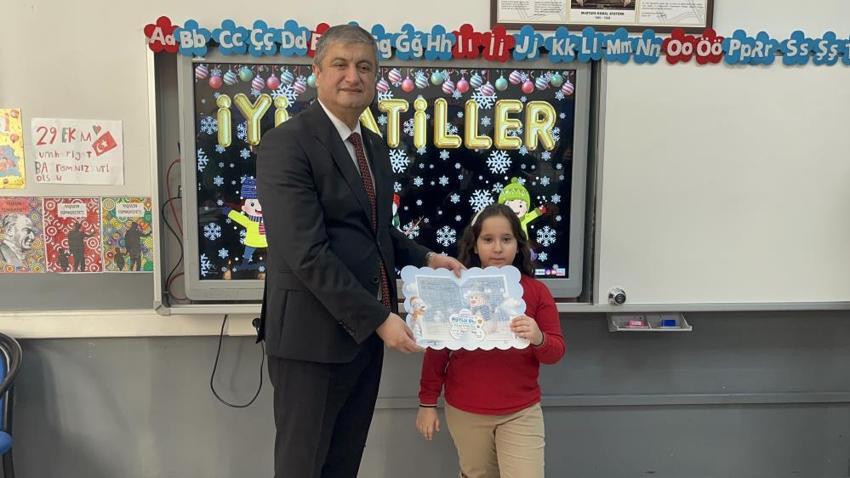 Tatil başladı! 20 milyonu aşkın öğrencinin karne heyecanı