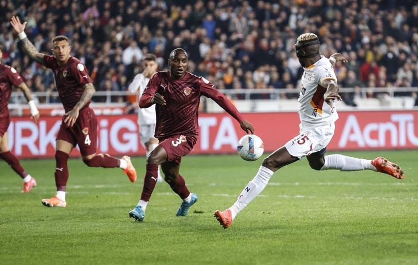Hatayspor Galatasaray maçında 2 gol 1  penaltı vardı! Aslan Mersin'de 2 puan bıraktı