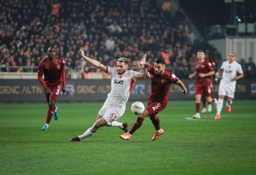 Galatasaraylılar 'Gabriel Sara çabuk dön' diye dua ediyor' deyip bombaladı: İlk maç ilk skandal