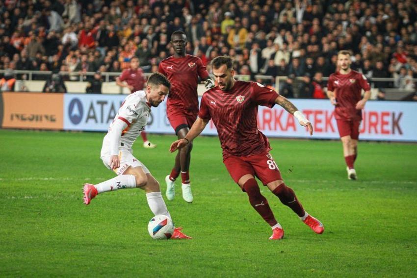 Galatasaraylılar 'Gabriel Sara çabuk dön' diye dua ediyor' deyip bombaladı: İlk maç ilk skandal