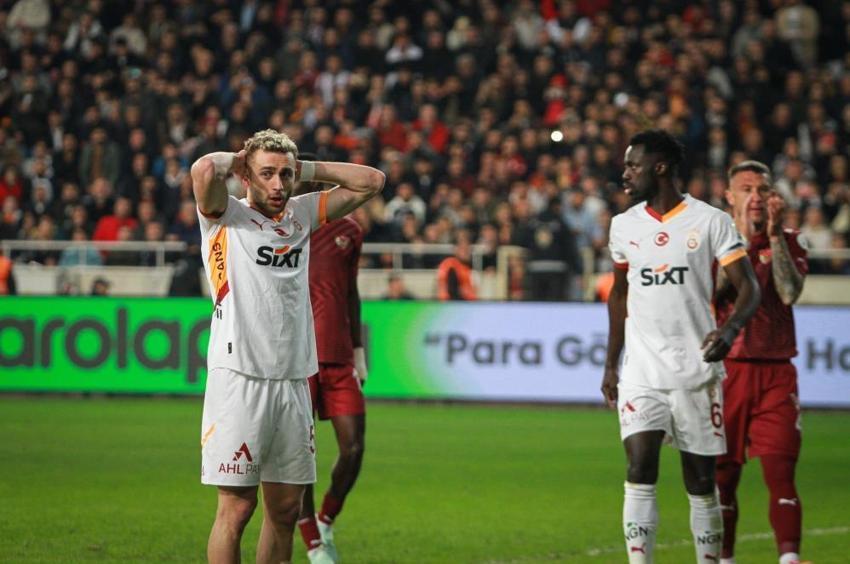Galatasaraylılar 'Gabriel Sara çabuk dön' diye dua ediyor' deyip bombaladı: İlk maç ilk skandal