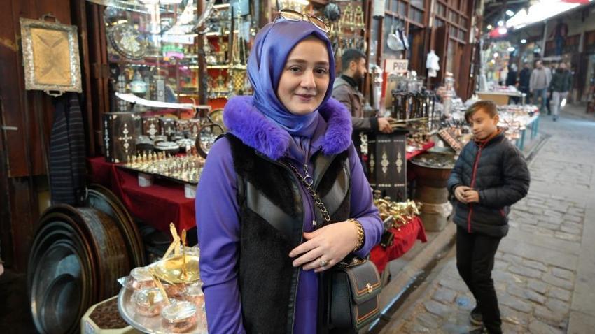 Gaziantep'in tarihi çarşısında bakırcılığın son ustası! El emeği ürünler teknolojiye direniyor!
