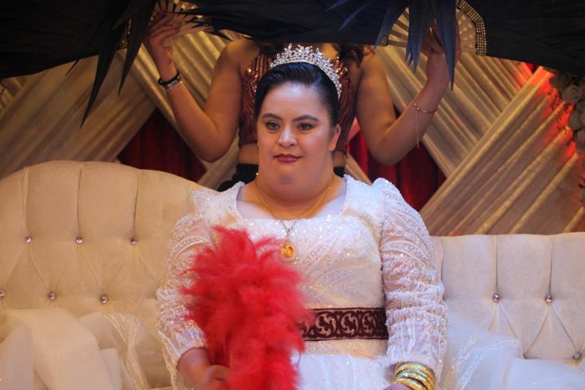 Down sendromlu Keziban'ın yıllardır kurduğu gelinlik hayali gerçek oldu