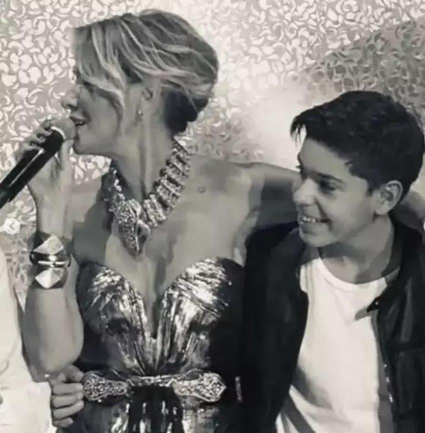 Gülben Ergen'in oğlu Atlas 18 oldu, peş peşe paylaşım yaptı