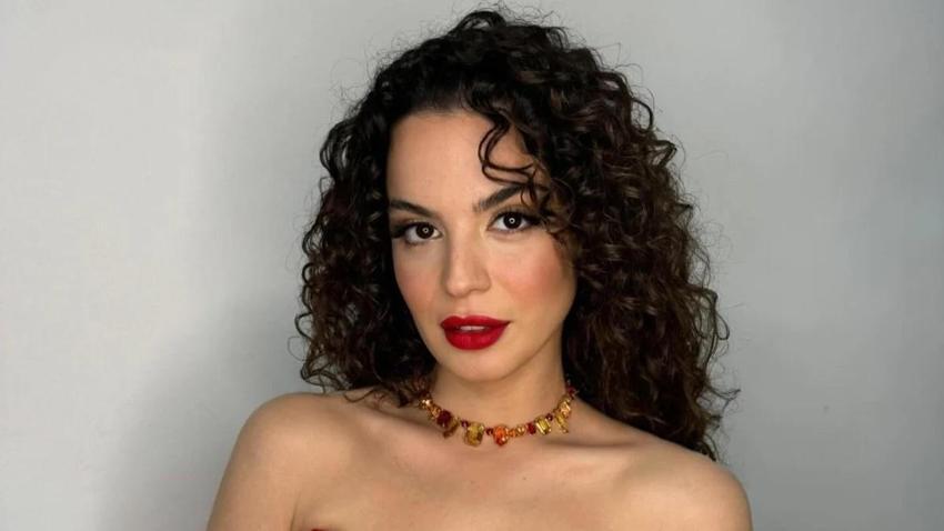 Aslı Bekiroğlu ve Furkan Rıza aşk ilanı yaptı