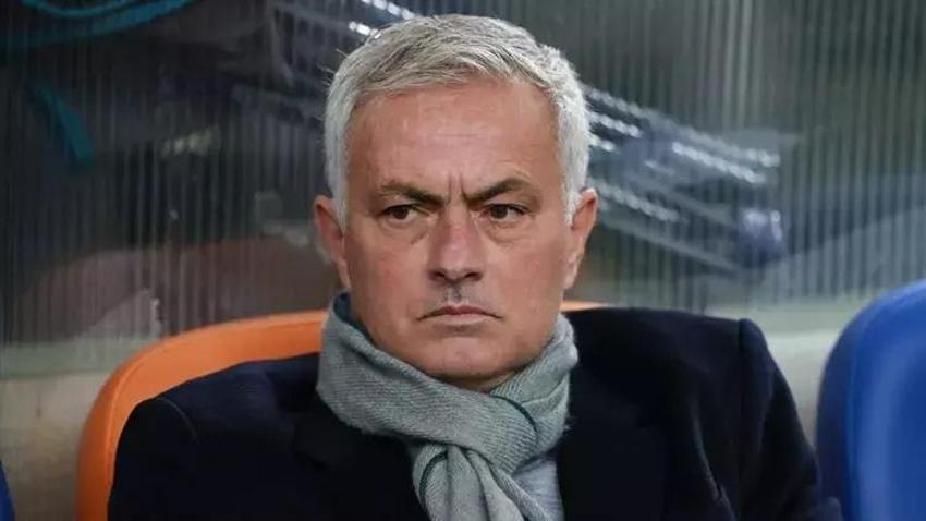 Mourinho'dan maç sonu isyan var: Hoca olmak çok zor, olmaya çalışıyorum