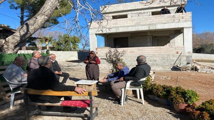 Osmaniye'de "Yerinde Dönüşüm Projesi"yle yapılan köy evleri hızla yükseliyor