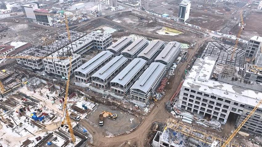 Depremde ağır hasar alan Malatya Bakırcılar Çarşısı yeniden ayağa kaldırılıyor