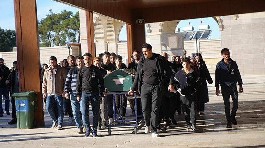 Antalya'da eşi tarafından benzin dökülerek öldürülen Pınar Zorlu toprağa verildi