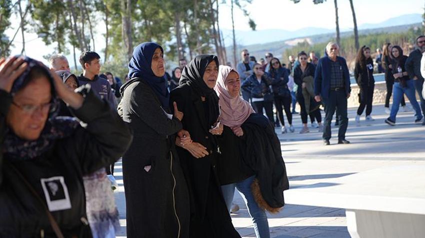 Antalya'da eşi tarafından benzin dökülerek öldürülen Pınar Zorlu toprağa verildi