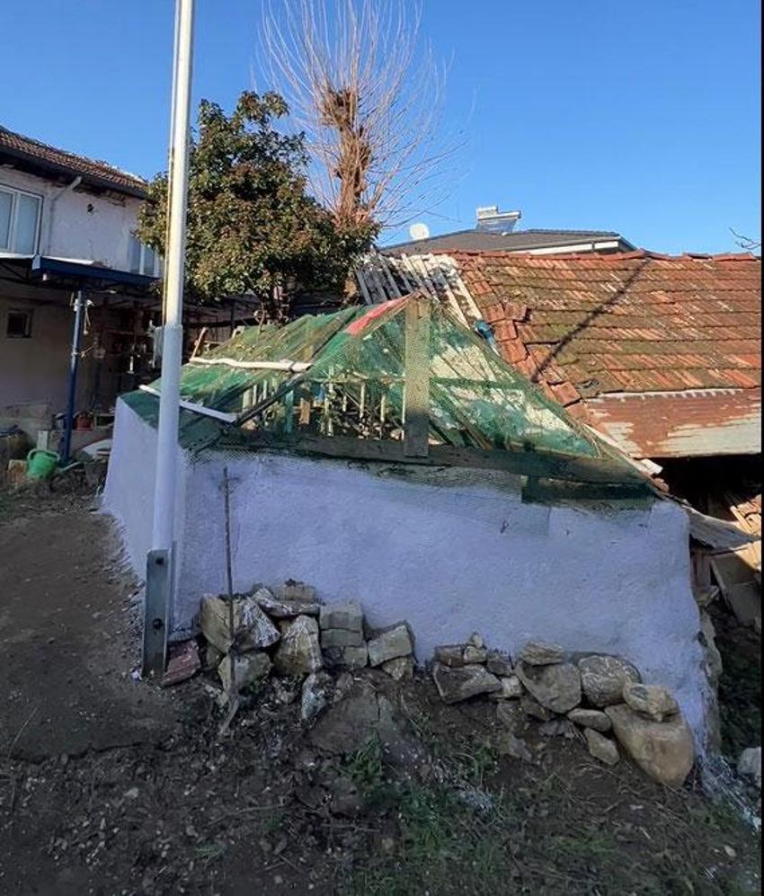 Kurtuluş Savaşı’nda bahçelerine defnedilen 3 şehidin mezarını 103 yıldır koruyorlar