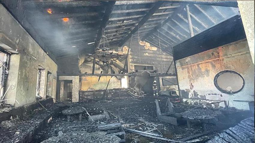 Kartalkaya'da yanan otelin kayak eğitmeni o anları anlattı! 'İçeride eğitim verdiğim öğrencilerim vardı'