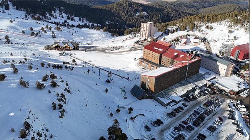 Kartalkaya'da yanan otelin kayak eğitmeni o anları anlattı! 'İçeride eğitim verdiğim öğrencilerim vardı'