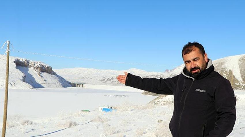 Van'da sıcaklık eksi 26'yı gördü, Zernek Baraj Gölü buz tuttu