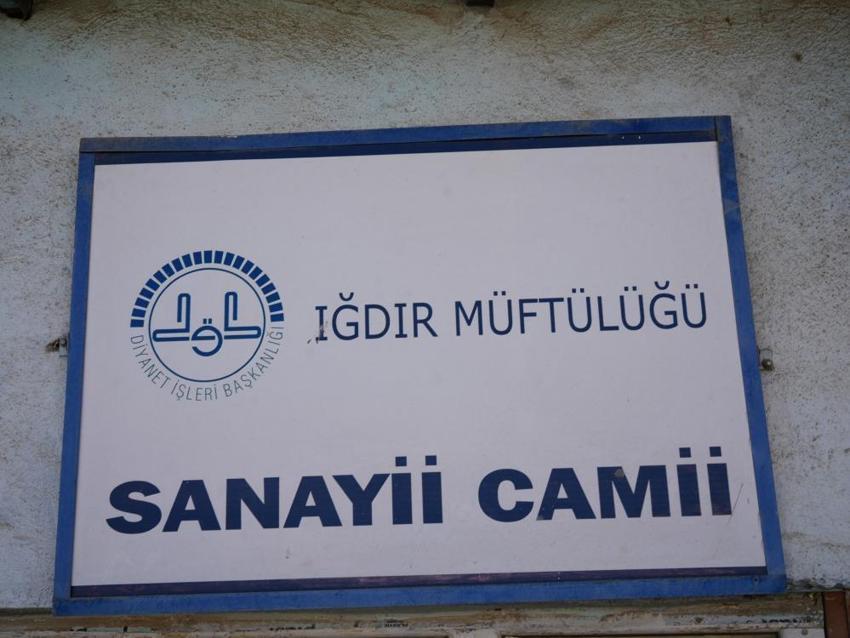 Satılık cami! Iğdır'da sanayi sitesindeki kooperatif borcunu ödeyemeyince camiyi satışa çıkardılar