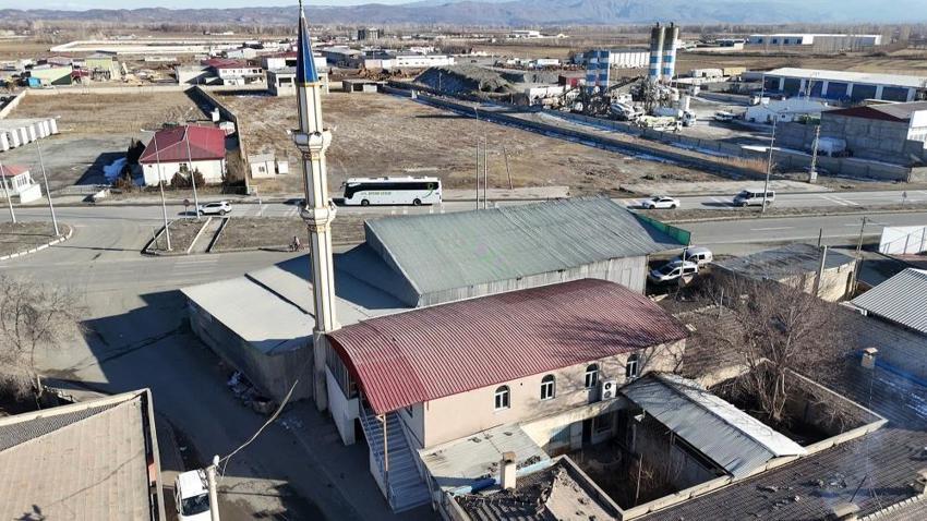 Satılık cami! Iğdır'da sanayi sitesindeki kooperatif borcunu ödeyemeyince camiyi satışa çıkardılar