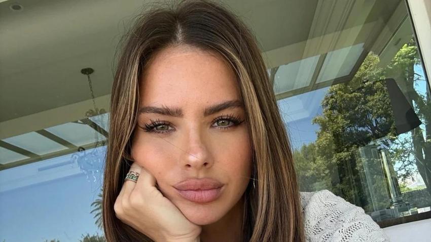 Icardi ile sevgilisi Chine Suarez ile sarmaş dolaş poz verdi