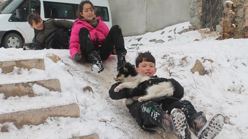 Meteoroloji, İstanbul dahil birçok il için alarm verdi! Kar yağışı, sağanak geliyor, bu saatlere dikkat