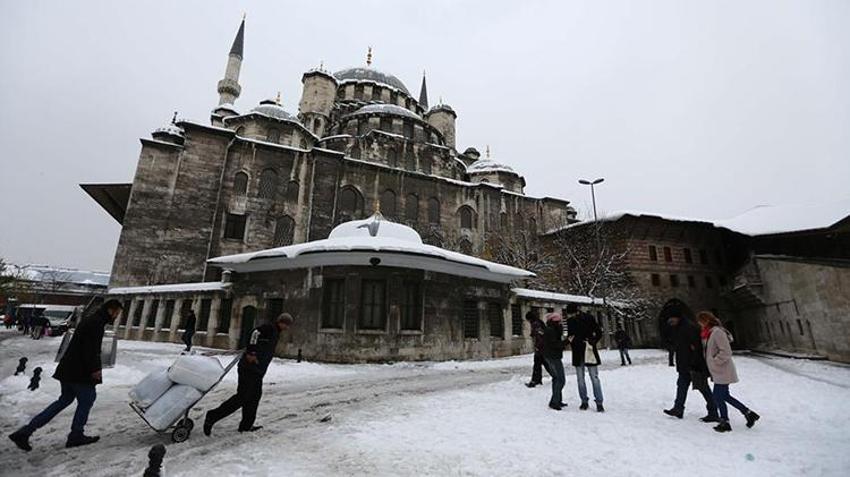 İstanbul'a kar neden yağmıyor? Dikkat çeken açıklama: Isı adası etkisi yaratıyor