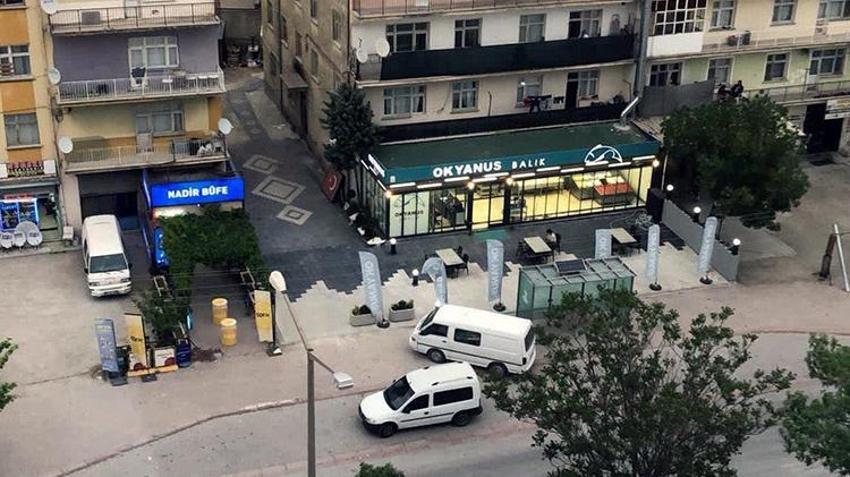 Konya'da 4 katlı bina çökmeden önce alt kattaki restoranın fayansları düşmeye başlamış